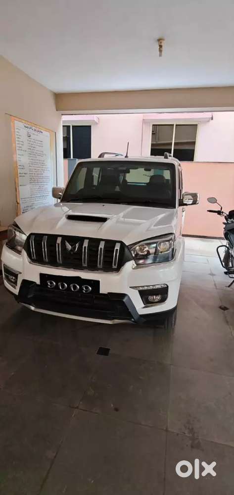 Mahindra Scorpio Classic 2024 Diesel 25000 Km Driven