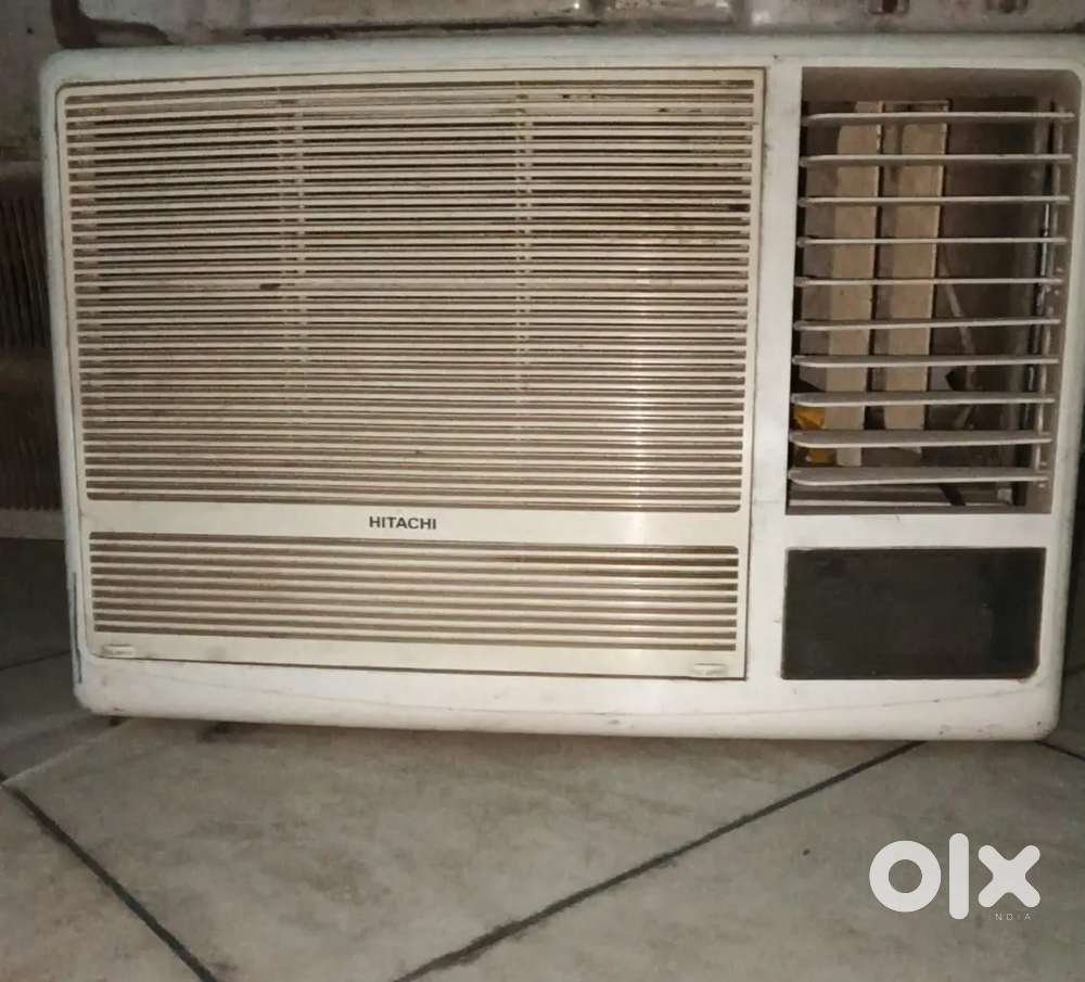 एसी चलते हुए हैं गैस वगैरा ओके है