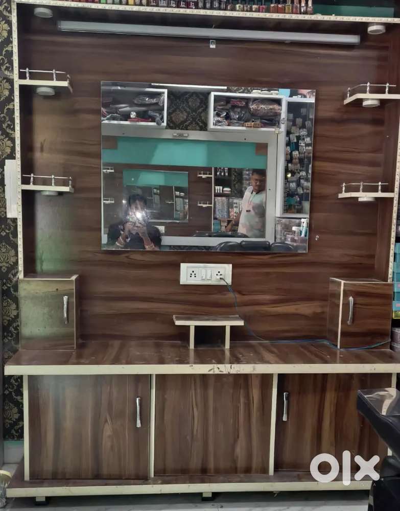 Showcase good condition