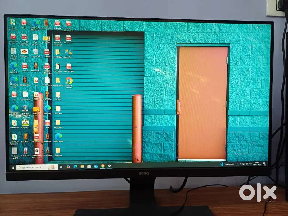 Windows 10 Desktop is for sale