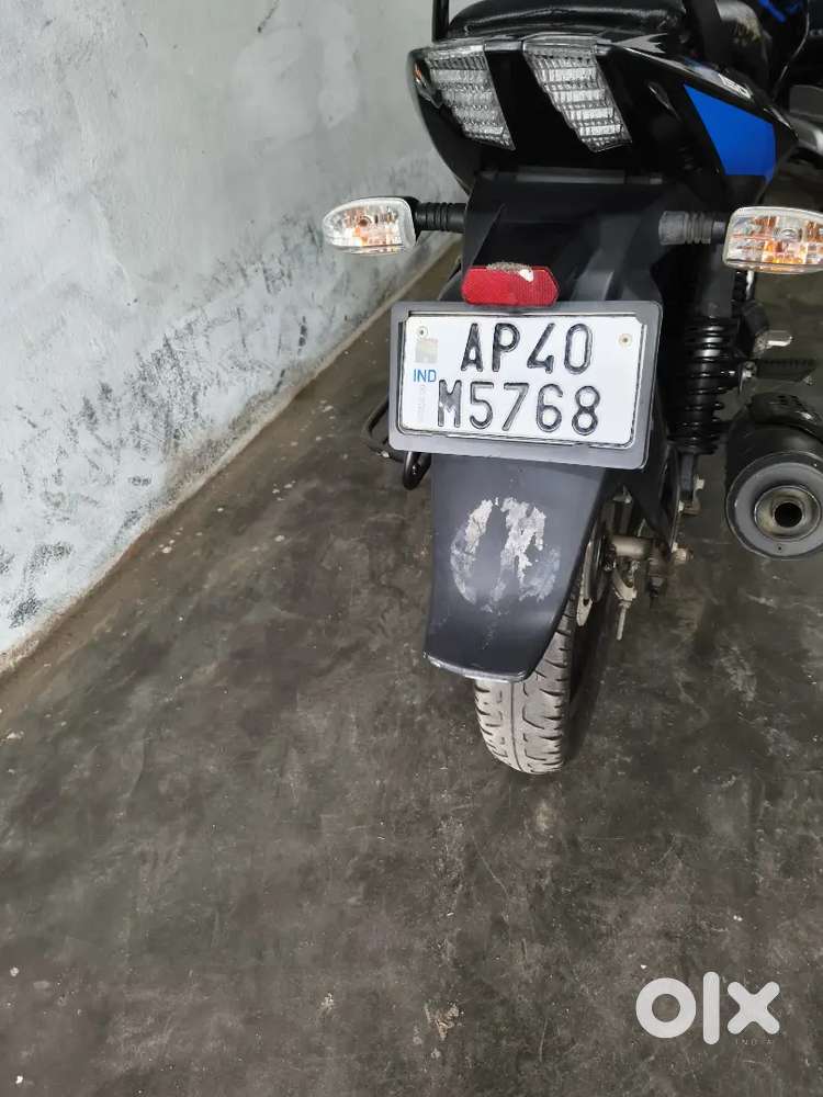 Pulsar 150 blueand black