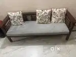 3+2 sofa set with centre table