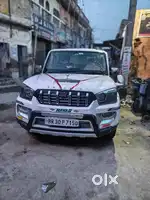 New car Lena hai