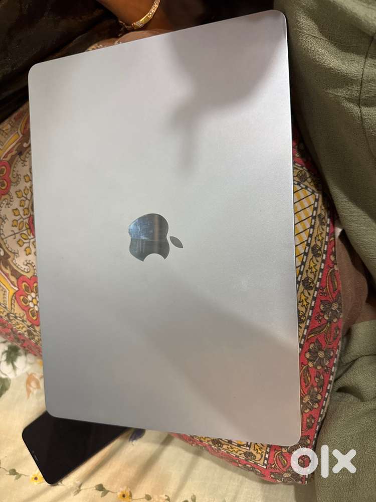 Apple macbook 256 4th gen