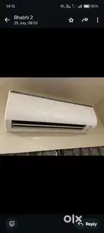 1.5 TON DAIKIN AC