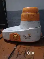 Mixer in work condition 1 year old 299 offer power full mixer 5 m wire