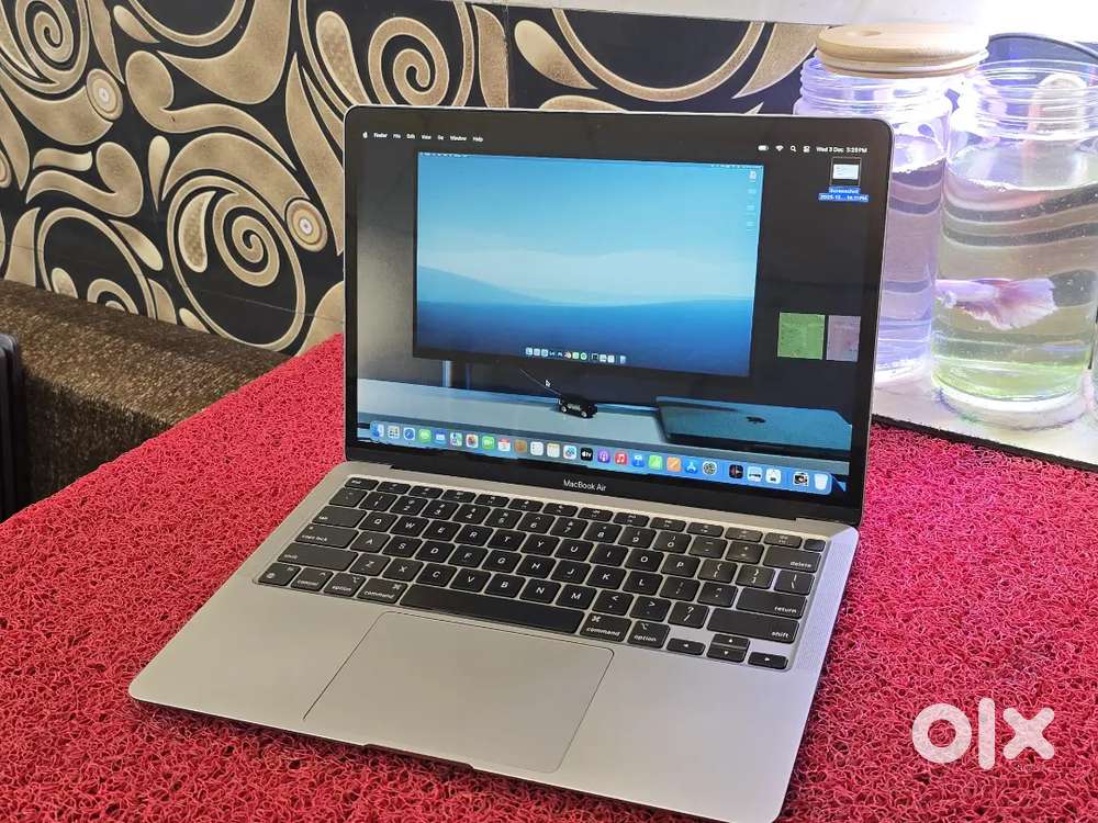 M1 Air Apple  Macbook  8gb 256gb 13inch Retina Display