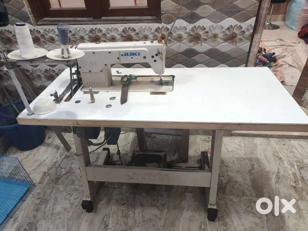 5 Juki Sewing machine