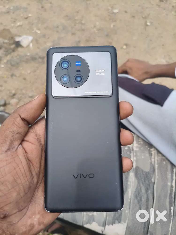 VIVO X80 12 + 256 EXCHANGE AVAILABLE