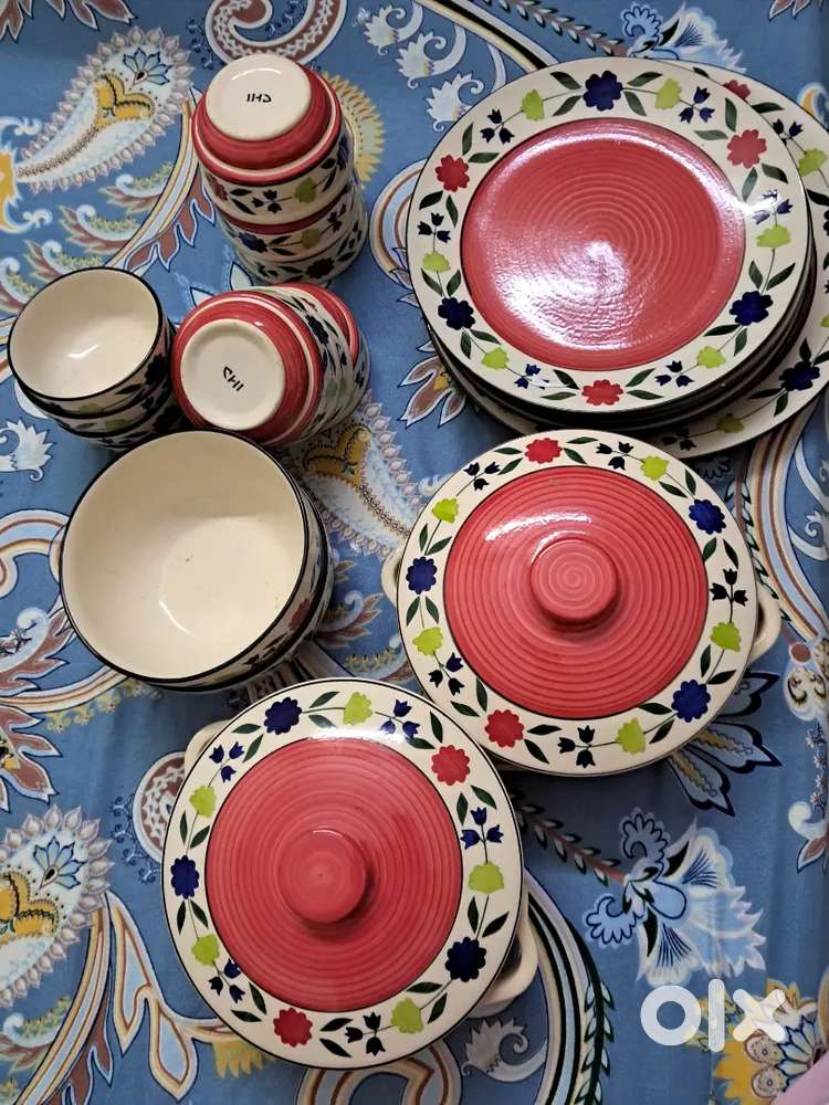 Crockery set