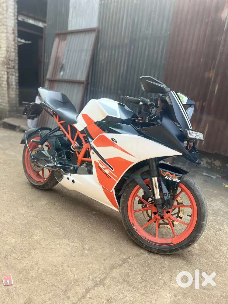 Bike me koi kami nhi hai ingine se bhi ok hai bike sale