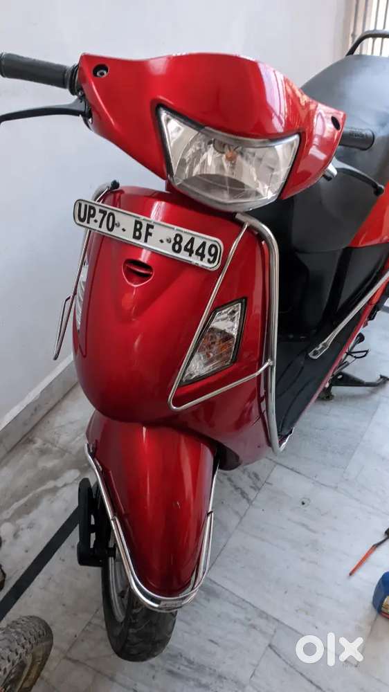 Hero Honda Pleasure 2010 model for urgent sale.