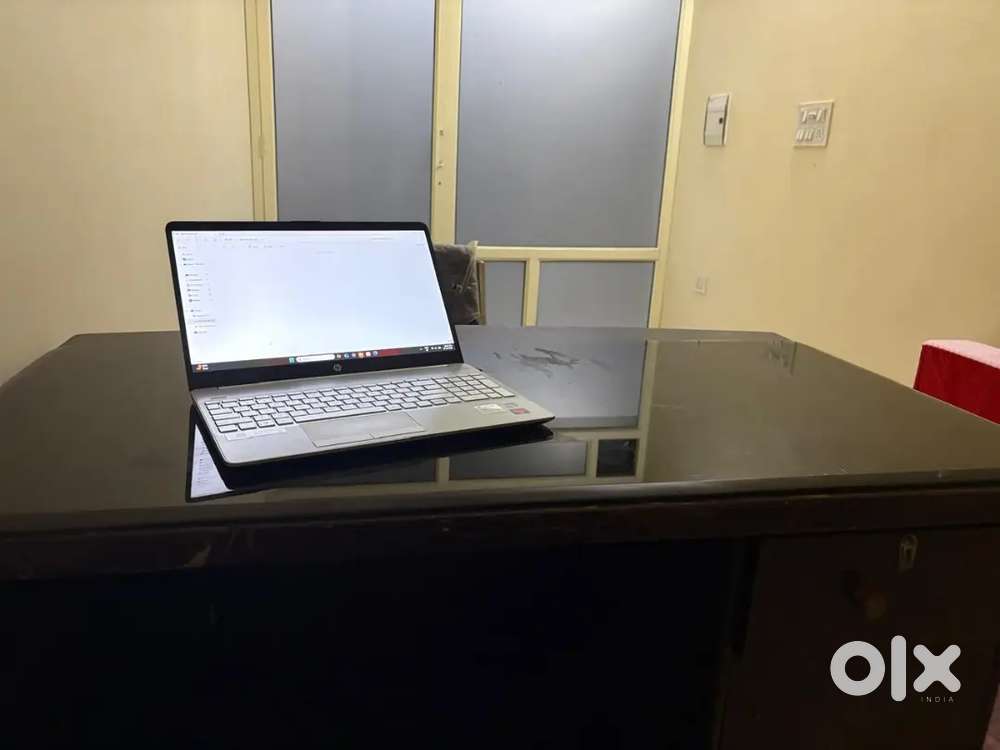 Female Data entry job