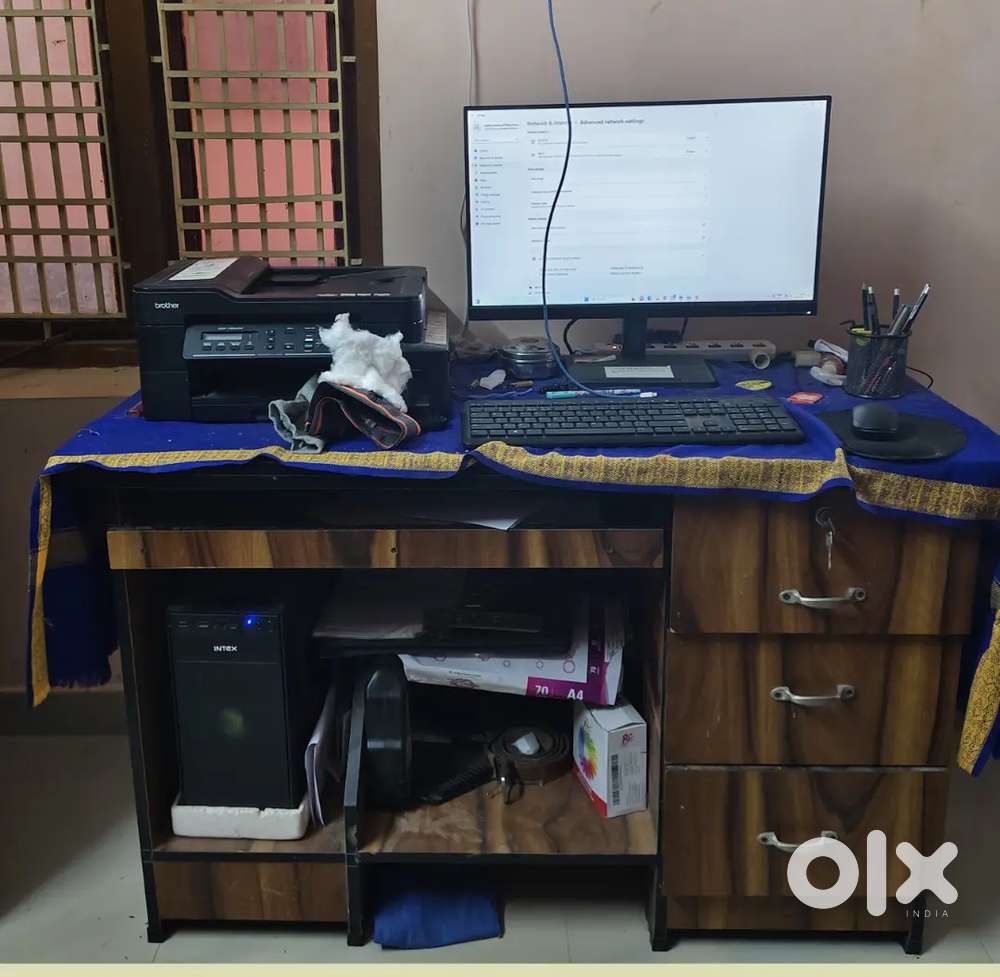 Computer & Printer & Table