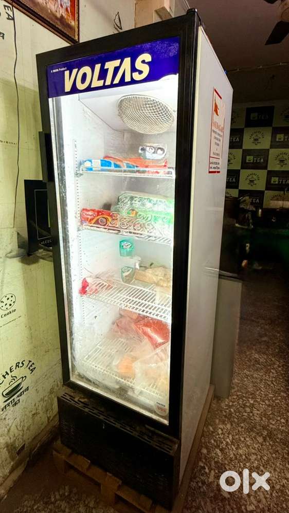 Display Fridge 320 Litres