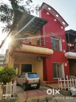 Independent Villa, Lake Castle Society