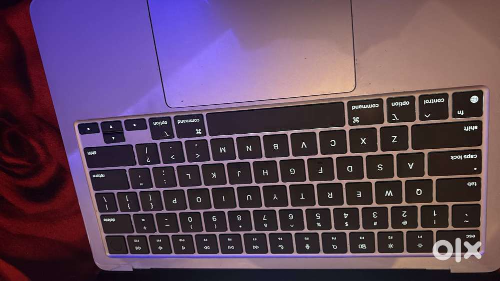 macbook air m2 , dec 2024 buy date, working everything