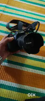 Canon EOS 1500D DSLR camera without lans