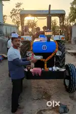 Sale tractor