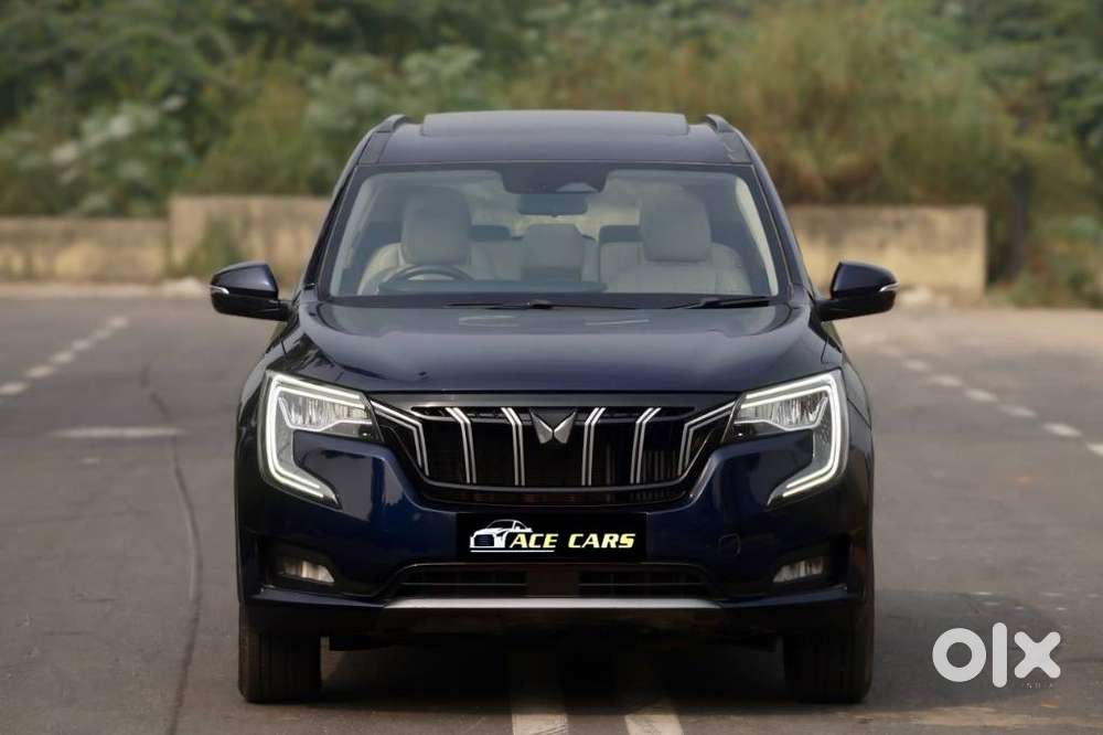 Mahindra XUV700 2.0 AX 7 Petrol MT Str, 2025, Petrol