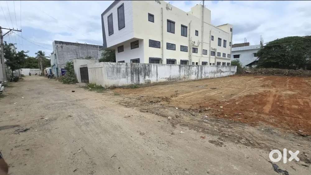 Ambur Thuthipet. Perfect Shoes Opposite Road,Plot For sale 5000 Sqfts