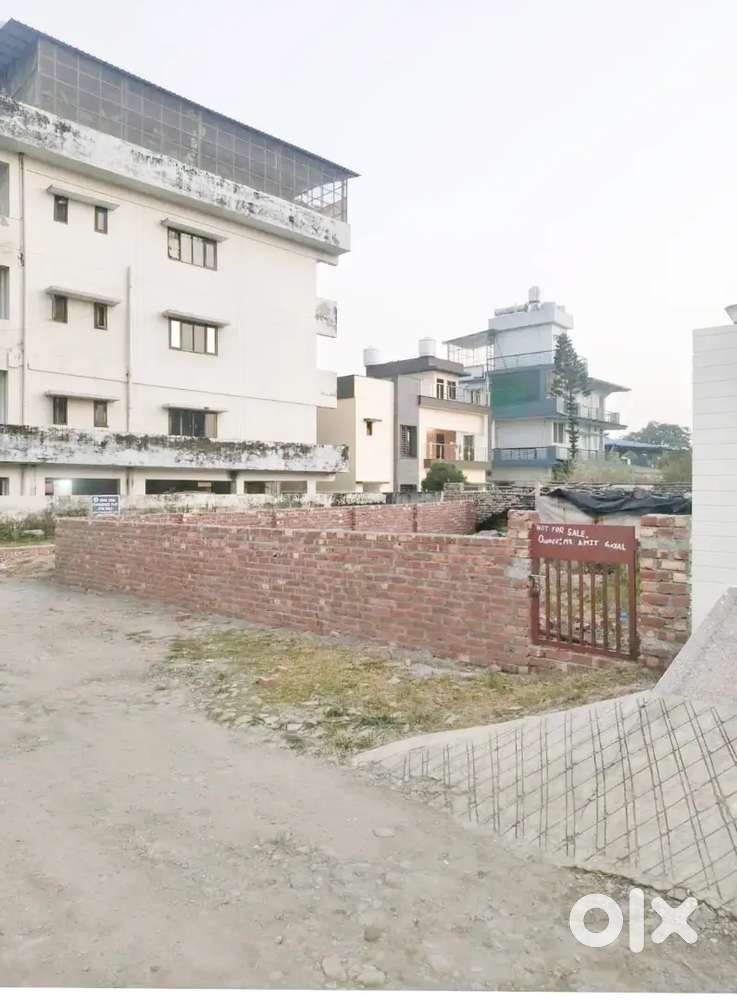 Plot for sale Near It Park