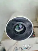 Home theater projector along with the screen 1.5to 200inch 4k quality