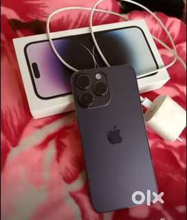 Selling my 5 month old model iphone 14 pro.