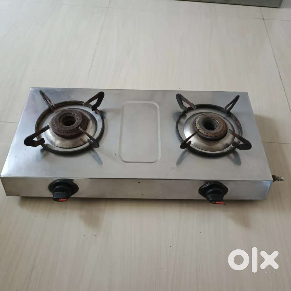 Gas stove in working condition