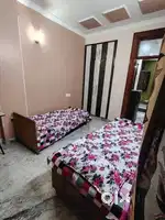 Luxury pg in laxmi nagar metro station