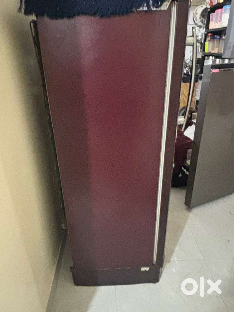 LG refrigerator 240 L