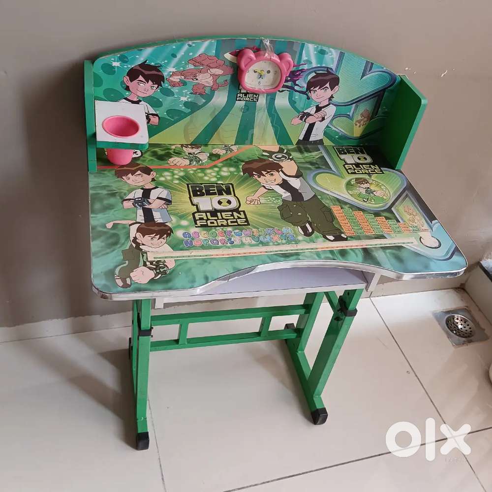 Study table for kids