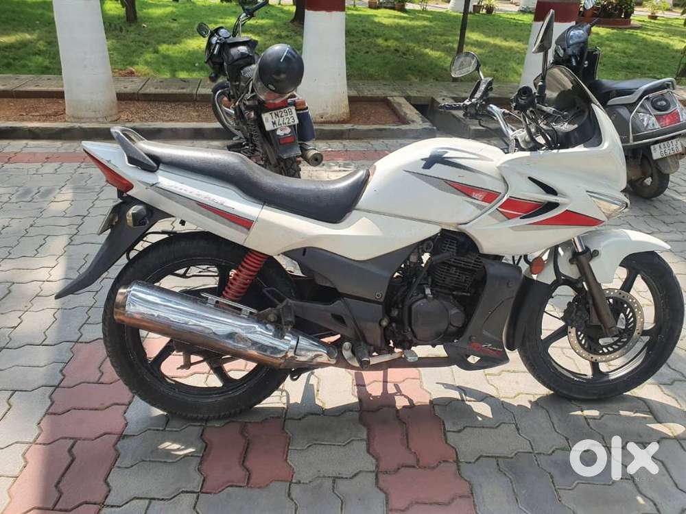 Hero Honda Karizma R 223 CC 2012 model with fancy number plate