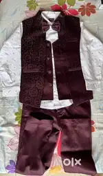 Party dress 4 years to 6 years used only 2 times