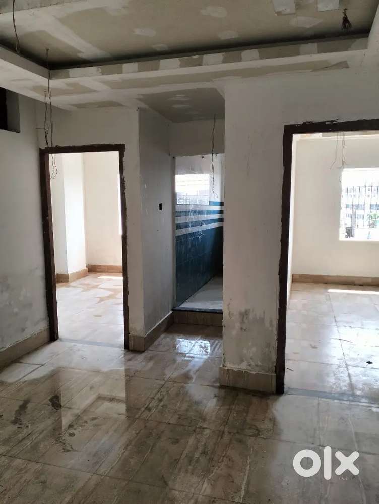 2 BHK Flat with 01 Washroom & 01 prayer room ,False ceiling completed