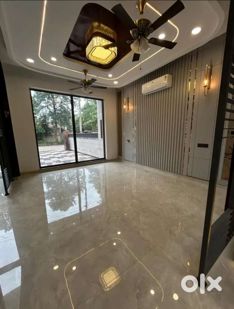 200Sqyd 5BHK House Near Gopal Sweet In Sec125 Sunny Enclave Kharar