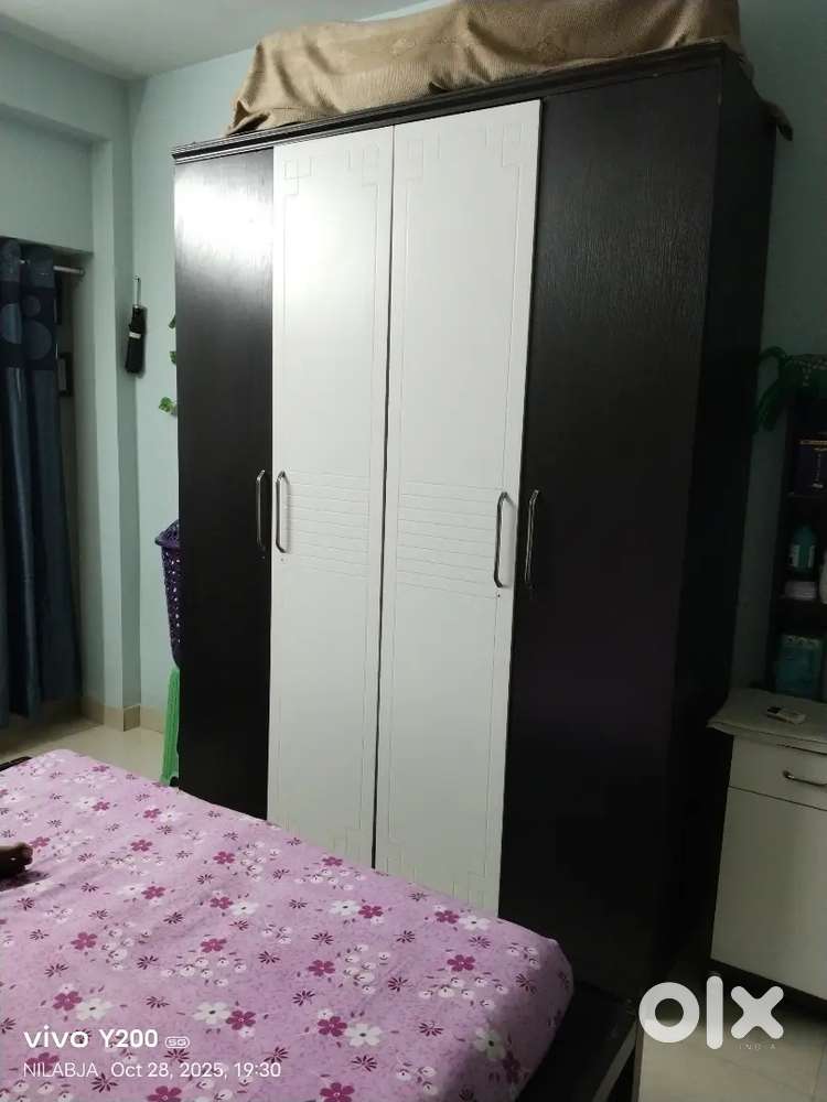 Sell of wardrobe in reasonable and affordable price