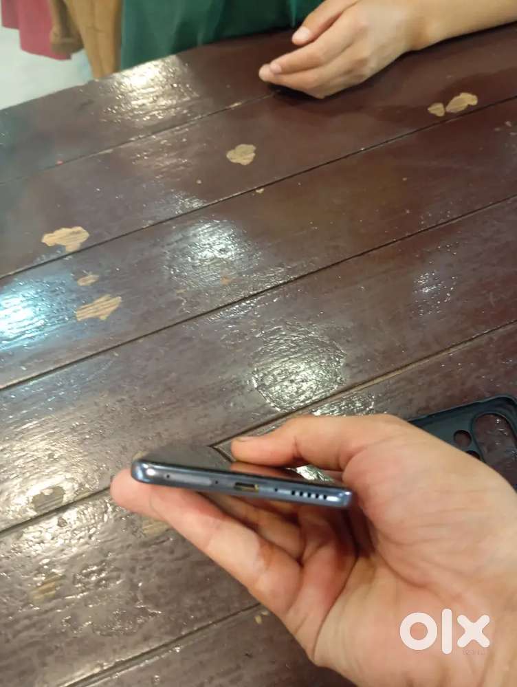 Vivo v60 one  month old