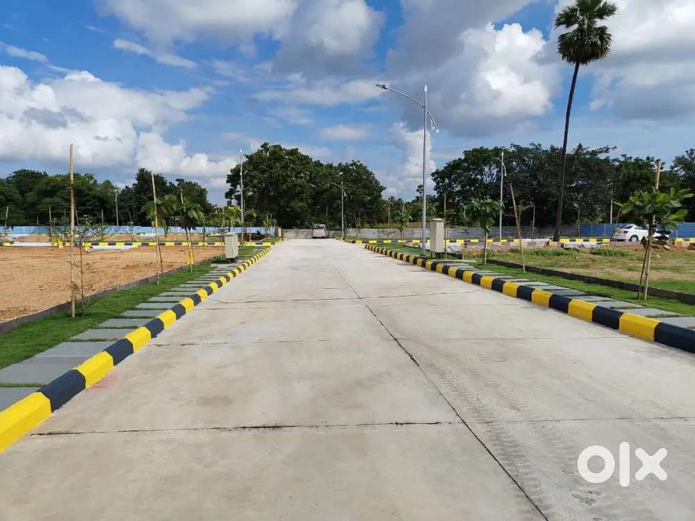 नए वर्ष पर रजिस्ट्री फ्री बाउंड्री फ्री के साथ अप्रूव्ड प्लाट