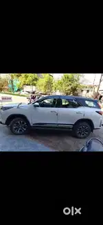 Toyota Fortuner Legender 4X2 AT 2.8, 2022
