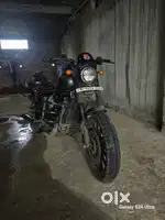 Yezdi Roadster (2022)
