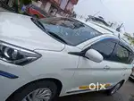 Ertiga chalana hai experience driver chahiye
