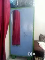 Almirah 3,000