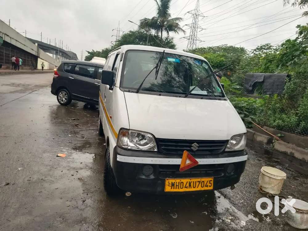 SELL MY CAR MARUTI EECO CARGO PETROL CNG COMPANY FITTED  1ST
