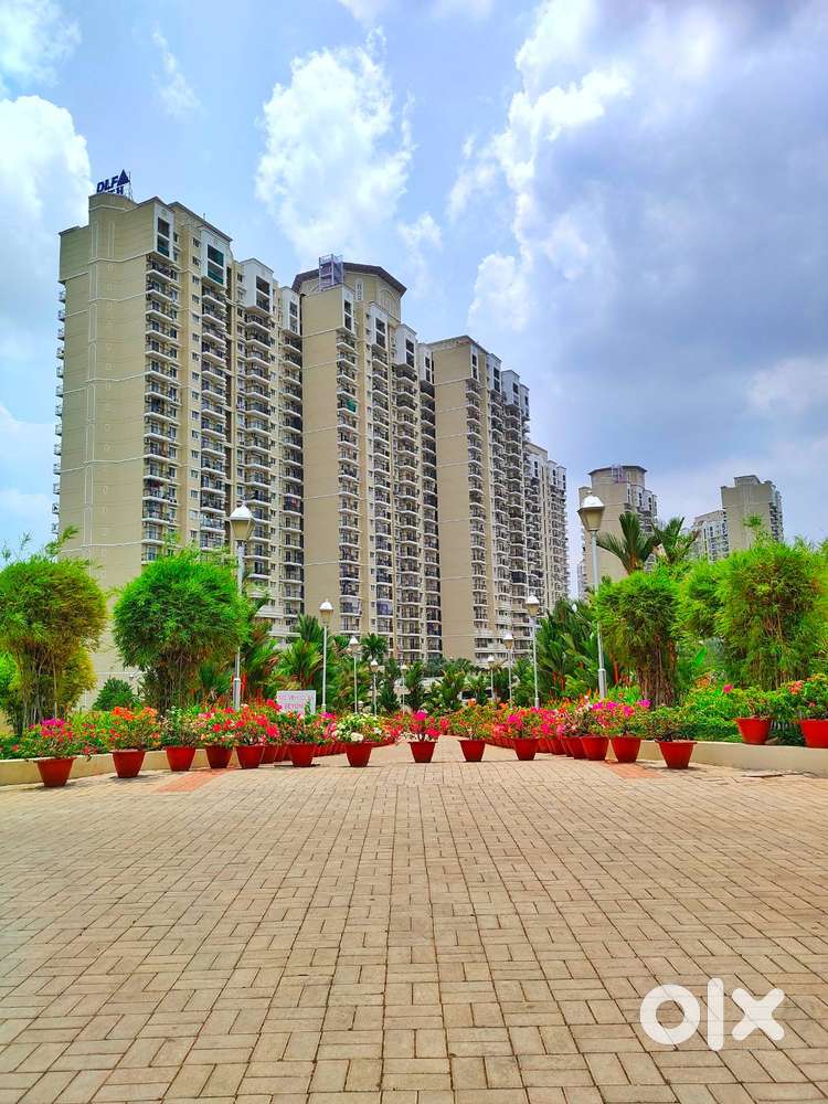 2 BHK DLF URGENT SALE – ALL AMENITIES