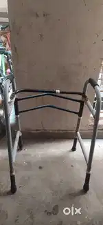 Folding walker