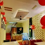 Need a helper for cafe