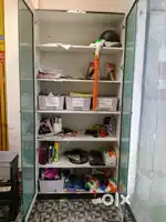 Copboard in excellent condition.