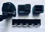 Go Pro Hero 12 Black With 5 Go pro batteries