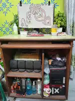 Computer with table and box,cpu,screen